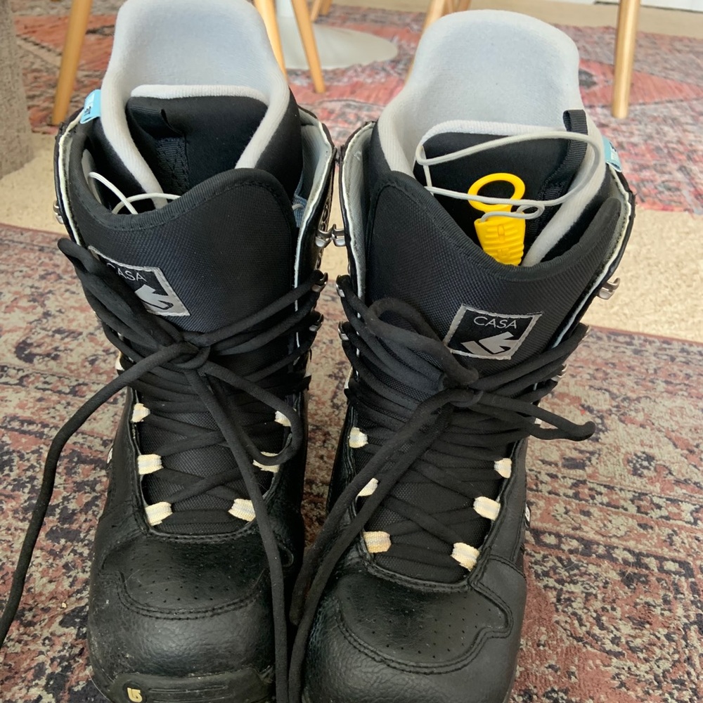 Burton Casa snowboarding boots, size 8